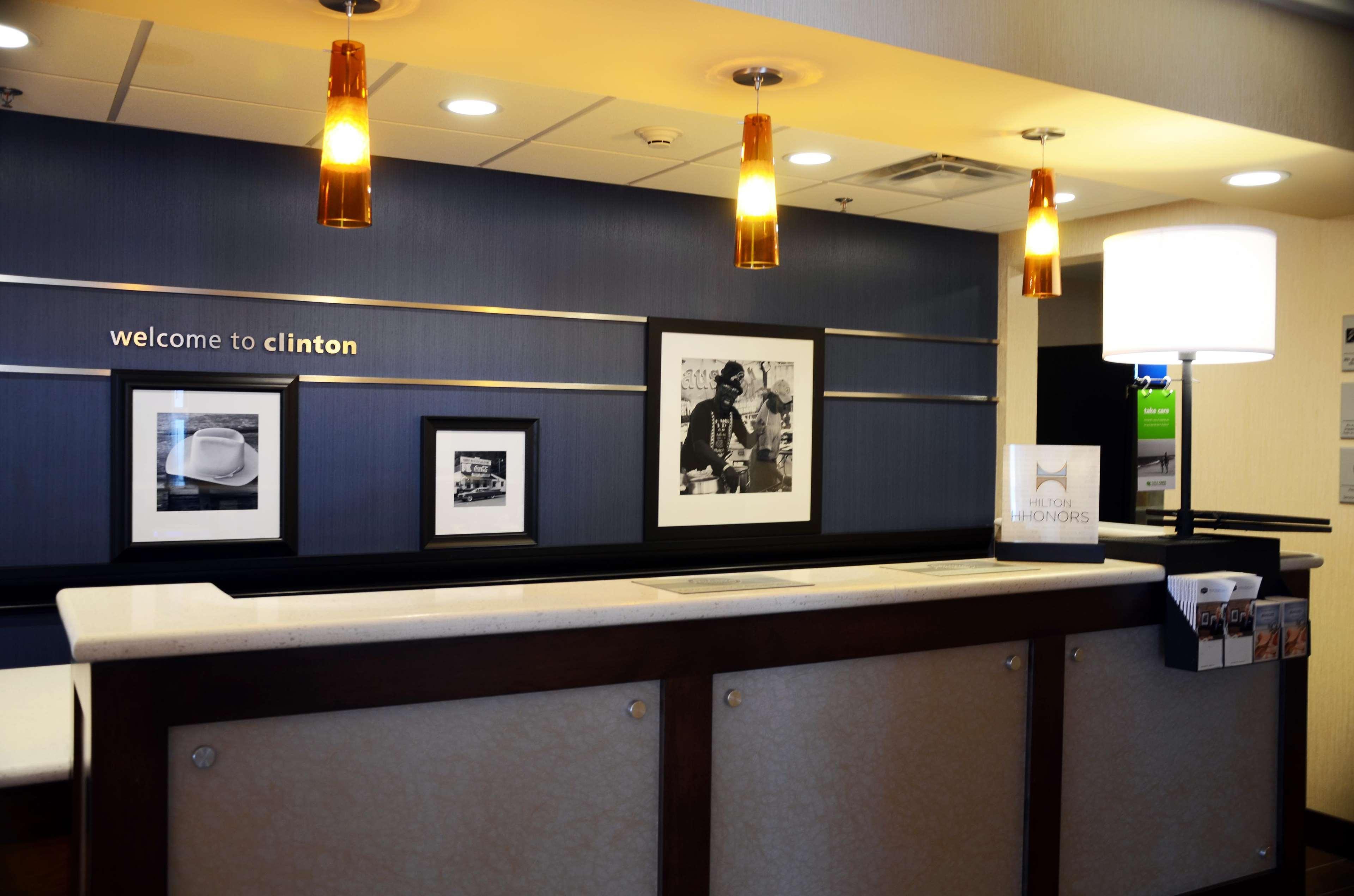 Hampton Inn Knoxville Clinton I-75 Exteriör bild