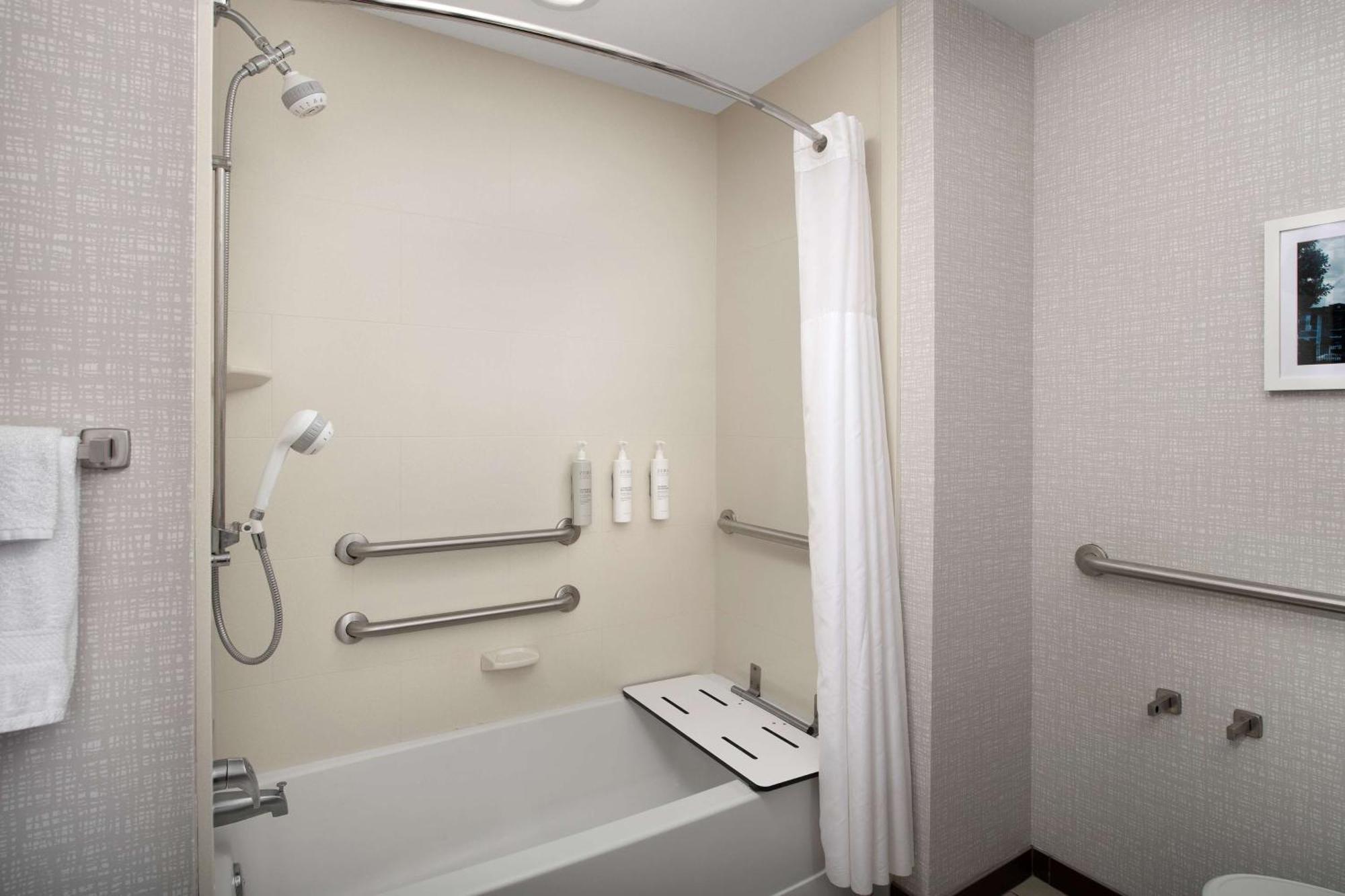 Hampton Inn Knoxville Clinton I-75 Exteriör bild