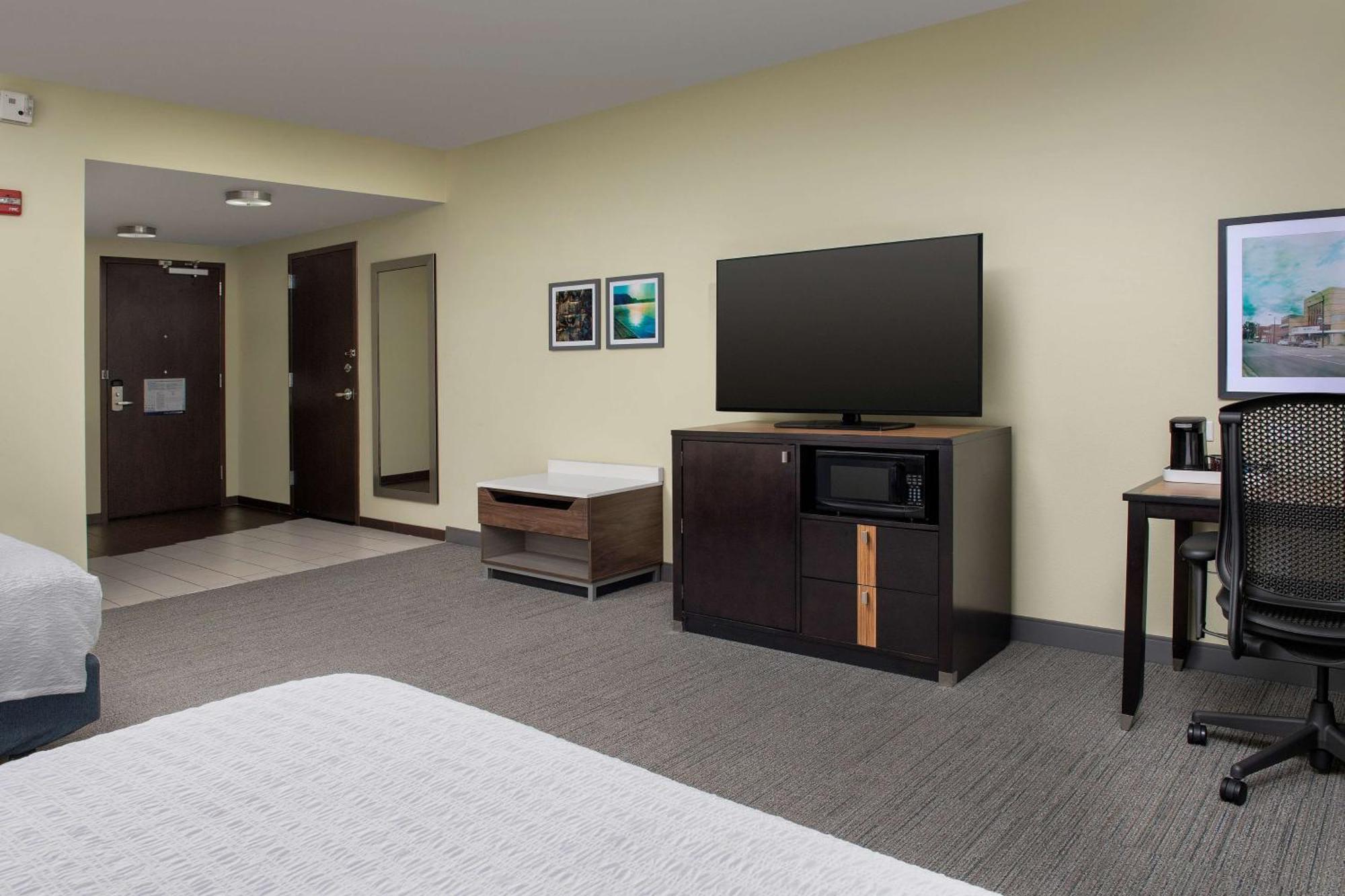 Hampton Inn Knoxville Clinton I-75 Exteriör bild