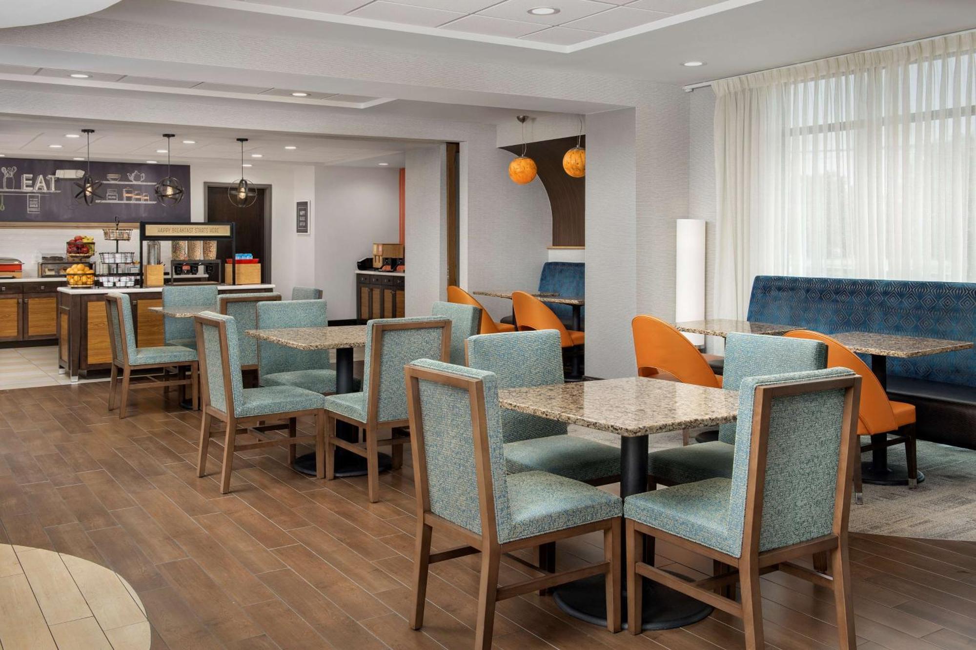 Hampton Inn Knoxville Clinton I-75 Exteriör bild