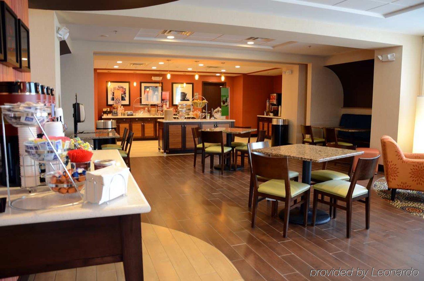 Hampton Inn Knoxville Clinton I-75 Exteriör bild