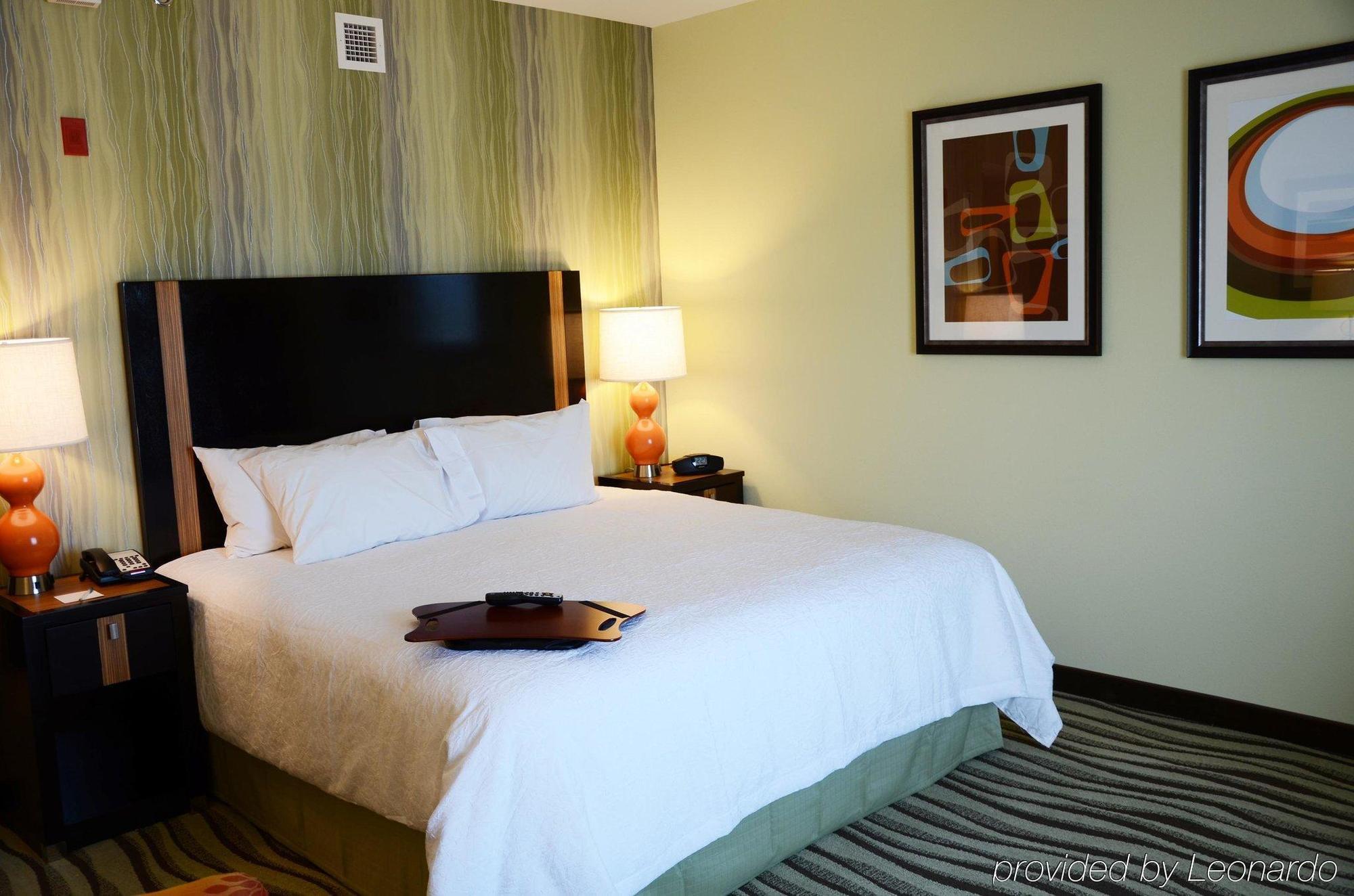 Hampton Inn Knoxville Clinton I-75 Exteriör bild